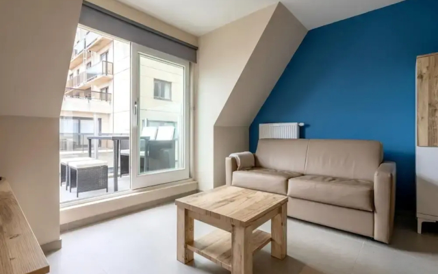 2-bedroom Flat With Side sea View