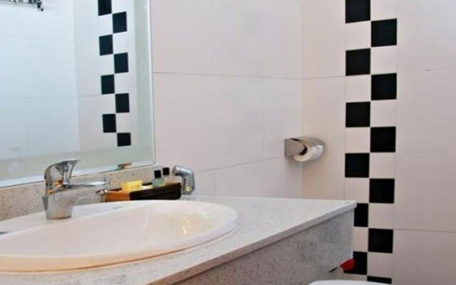 HANZ Huong Mai Hotel