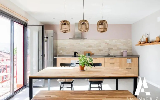 La Muralla by Basquelidays