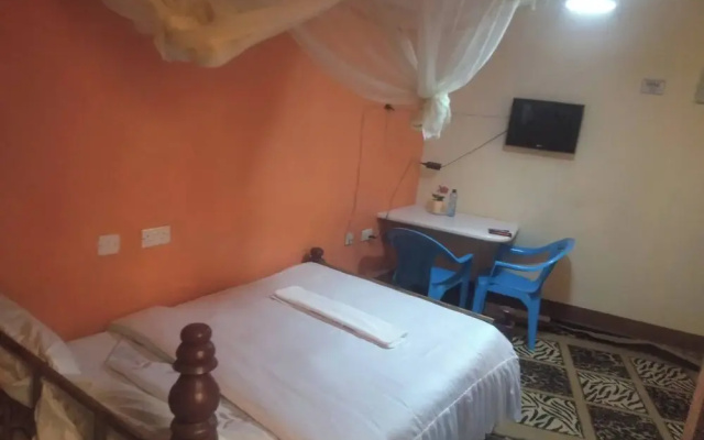 Prestige Guest House Karatina