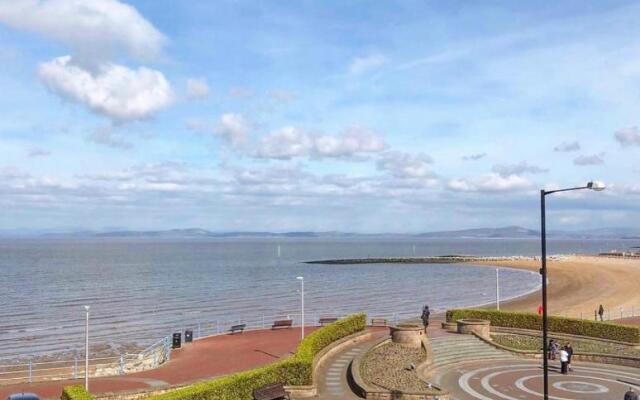Morecambe sea view apartment 203