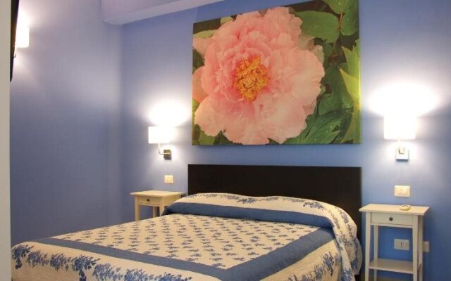 B&B Neapolis