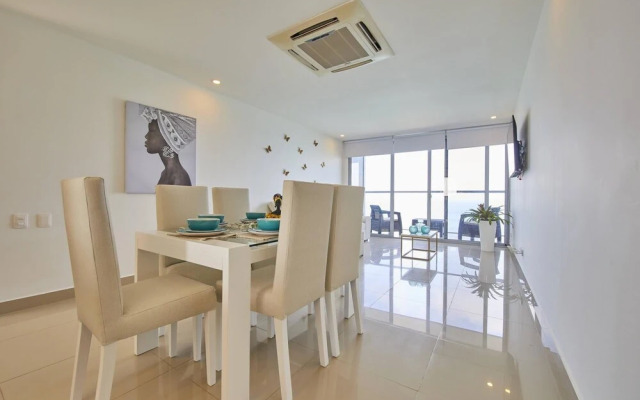 Beachfront Paradise With Outstanding Sunset Views