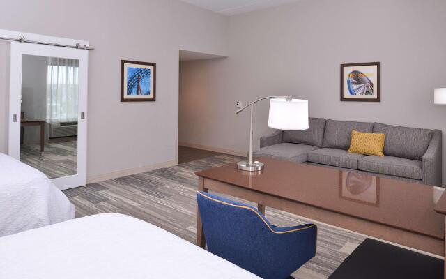 Hampton Inn & Suites Cincinnati-Mason