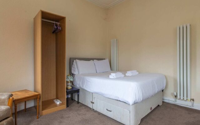 Cosy 2 Bedroom in Edinburgh Old Town