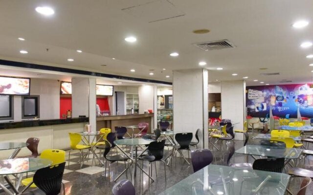Club 7 Hotel