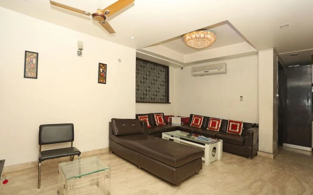 OYO Townhouse 380 Hotel Atithee Residency