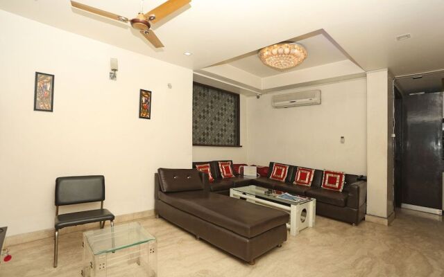 OYO Townhouse 380 Hotel Atithee Residency