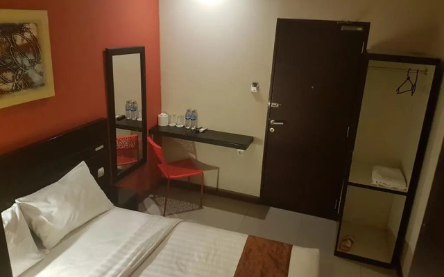 RedDoorz @ Budget Hotel Ambon
