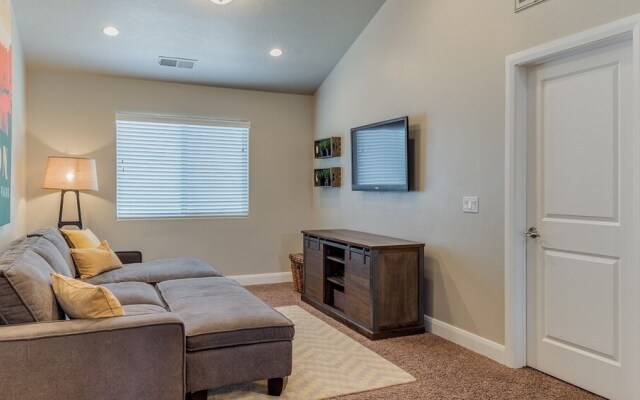 Red Canyon 3 Bedroom Apts