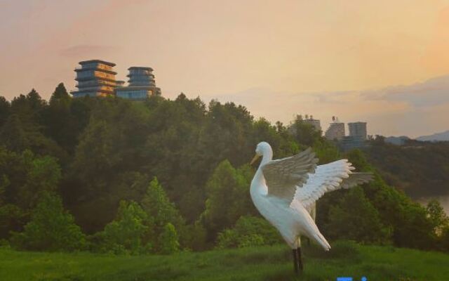 Zaishui Yifang Holiday Hotel