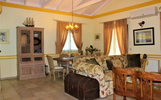Oliviero Villas