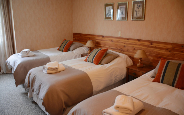 Borde Lago Hotel