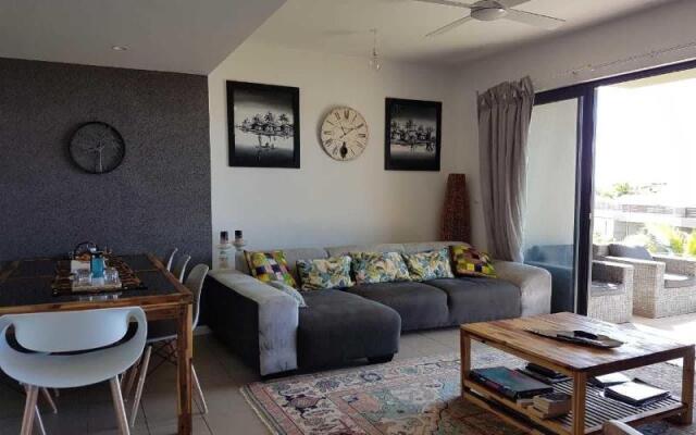 Azuri Apartment with Beach, Pools, Gym, Restaurants, Spa, Boats, kids Corner