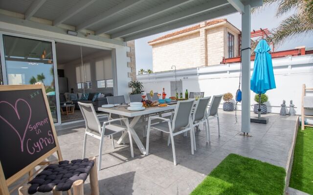 Sea front Villa Dagi - Gorgona Complex