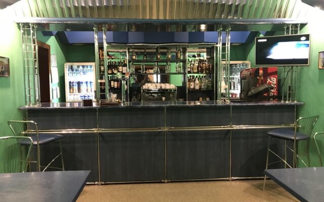 Гостиничный комплекс «Версаль»