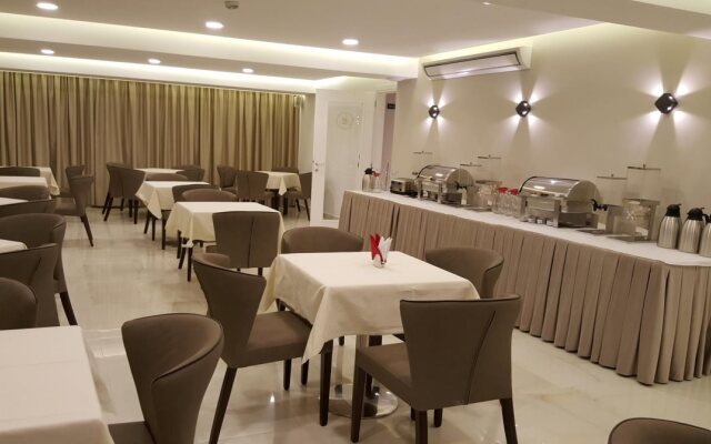 Senator Hotel