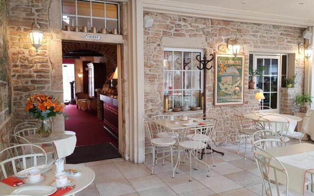 Logis Hostellerie de Bretonnière
