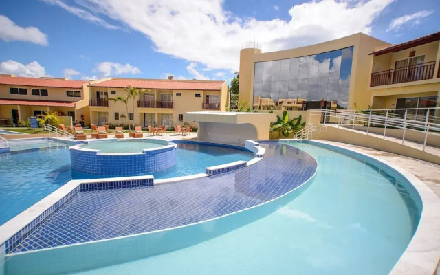 Lindo Flat de Frente para a Piscina