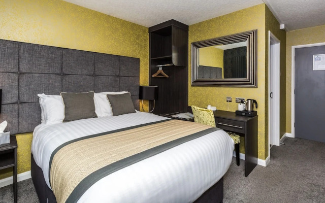 The Melbreak Hotel