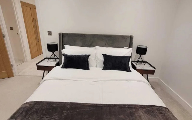 Lux 1 Bed Flat In The Heart Of Rochester