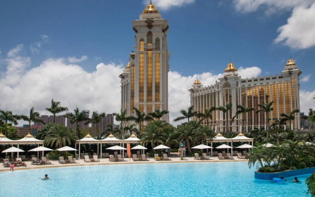 Galaxy Hotel