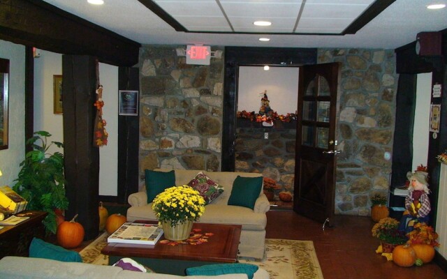 Beech Mountain Inns