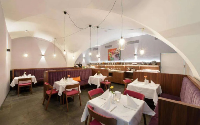 Boutique Hotel Dom - Rooms & Suites