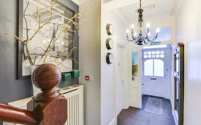 Regency Rooms