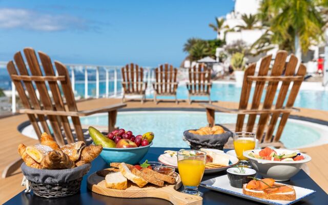 Marina Bayview - Adults Only