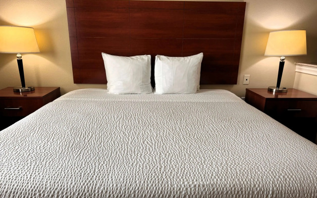 Ramada by Wyndham College Station