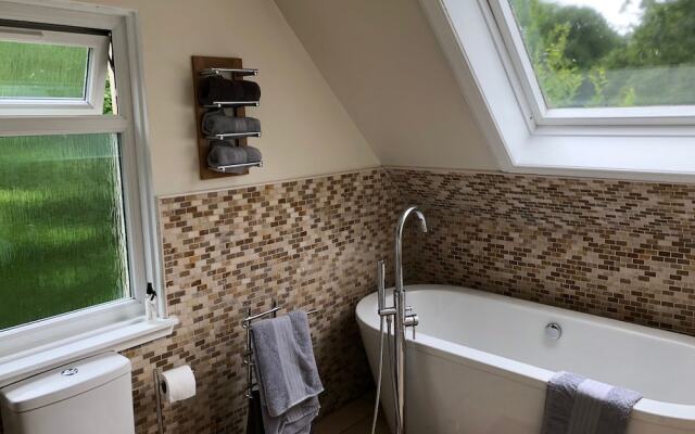 The Coach House B&B and Apartment