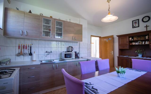 House Mirjana