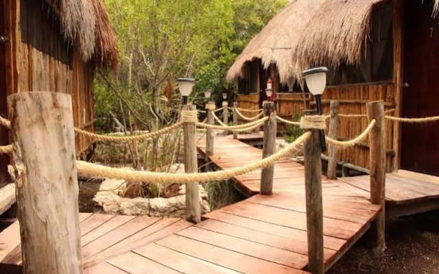 Maya Cabanas & Cenote Tulum