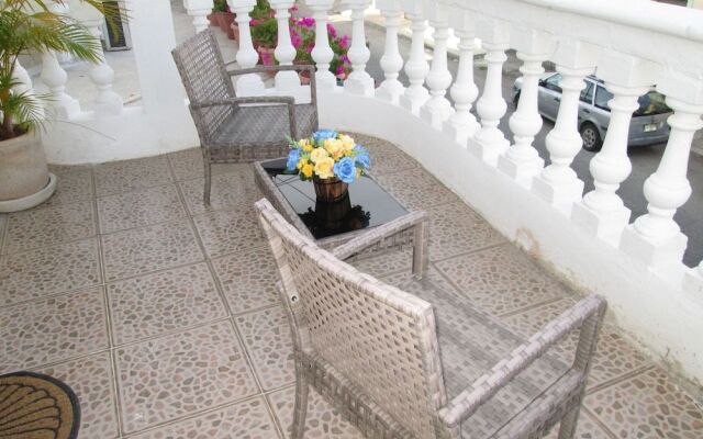 Mayan Sun Bed and Breakfast