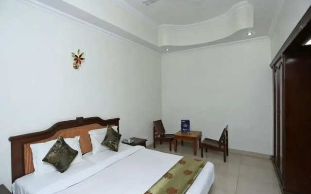 Revking at Hotel Batra
