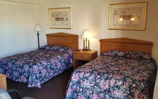 Skylark Motel
