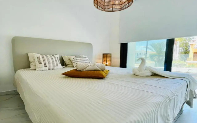 By the Beach Villa 7