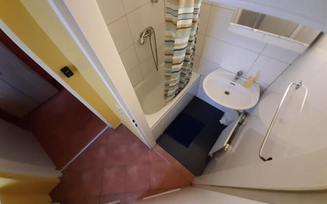 Monterooms Vienna Schönbrunn 10 minutes to downtown