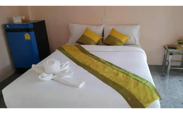 B and B Hotel