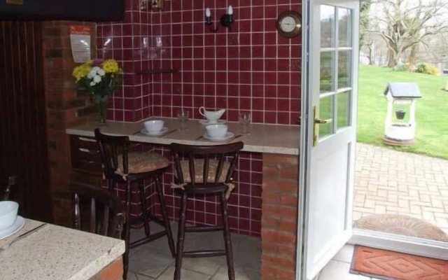 Severn Bank Lodge