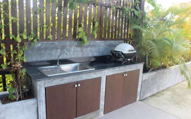 Luxurious House With sea View - 2 Swimming Pools