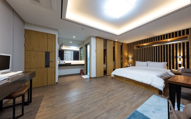 Stay Hotel