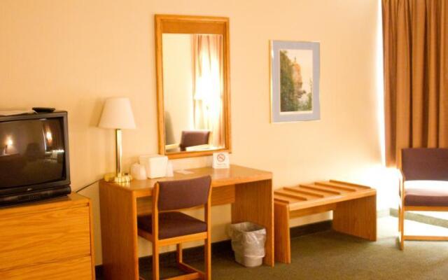 Superior Bayfront Inn