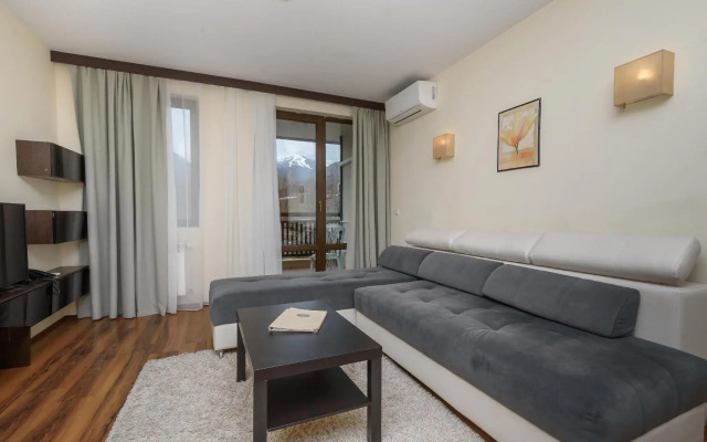 St. George Ski & Holiday