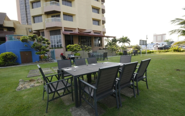 Primula Beach Hotel