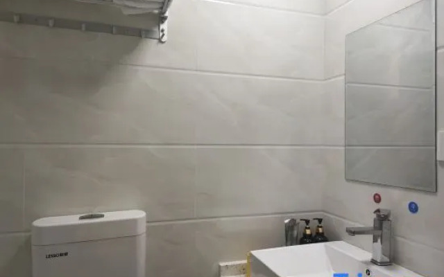 Shizhulinyoujubishushanzhuang