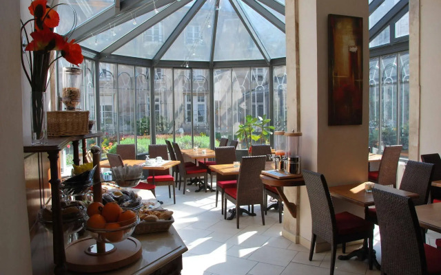 Hôtel Littéraire Stendhal et Spa