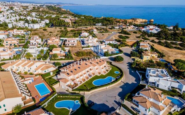 House J São Rafael - By Bedzy