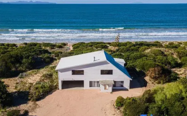 Nine Mile Beach House